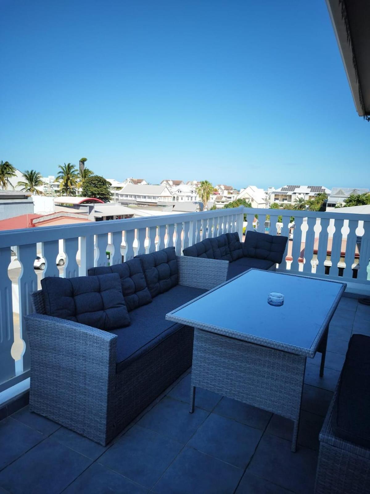 Lindsey Hôtel Saint Pierre Exterior foto