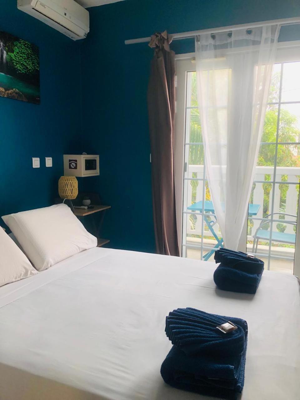 Lindsey Hôtel Saint Pierre Exterior foto